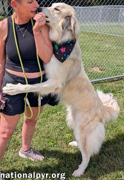 Frosty in OH - Gives Great Big Hugs!